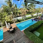 Flat Encanto Totalmente Projetado Vista Piscinas